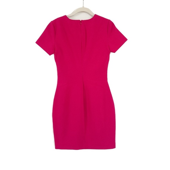 Likely Manhattan Bodycon Dress Short Sleeve Zip Back Crew Neck Fuchsia Size 4 - Picture 3 of 3